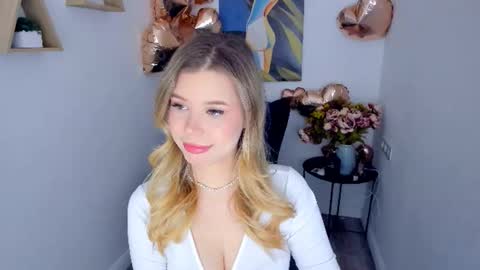 Snapshot of unforgettablalice chatting on 02-11-26, 07:41 Alice online show from 02-11-26, 07:41