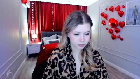 Snapshot of unforgettablalice chatting on 03-04-26, 07:53 Alice online show from 03-04-26, 07:53