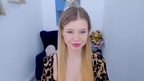 Snapshot of unforgettablalice chatting on 03-14-26, 04:40 Alice online show from 03-14-26, 04:40