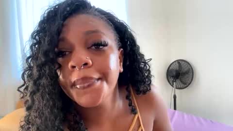 Snapshot of unholybaddie chatting on 10-07-25, 08:00 Unholybaddie online show from 10-07-25, 08:00