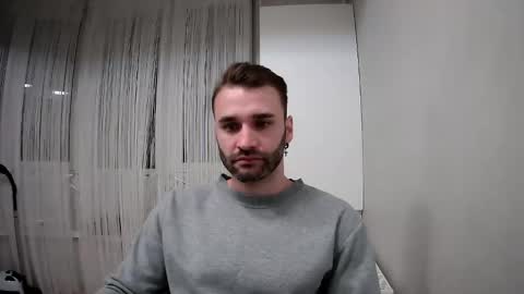 Snapshot of unnknow2024 chatting on 09-25-25, 08:12 SlavaVibes online show from 09-25-25, 08:12