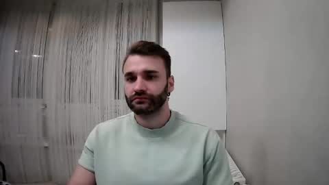 Snapshot of unnknow2024 chatting on 09-30-25, 06:02 SlavaVibes online show from 09-30-25, 06:02