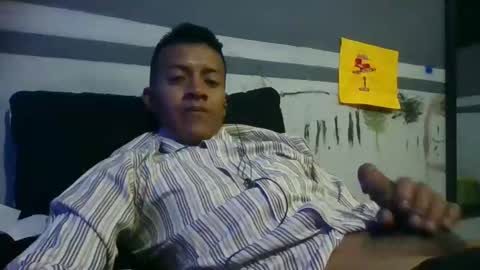 Snapshot of ur855224 chatting on 02-14-26, 09:17 EL CAMA online show from 02-14-26, 09:17