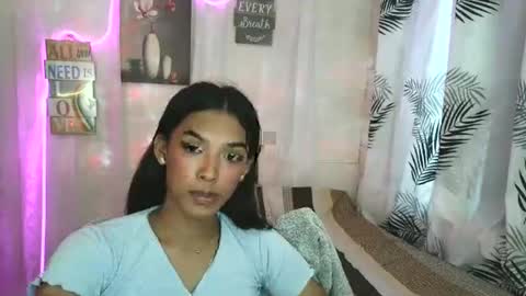 ur_dazzlingmorenaxx online show from 05-02-26, 03:55