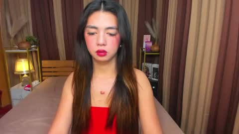 ur_girl_dwalker online show from 05-08-26, 07:46