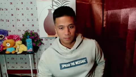 Snapshot of ur_pinoydave chatting on 01-18-25, 01:51 Dave online show from 01-18-25, 01:51