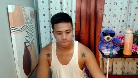 Snapshot of ur_pinoydave chatting on 02-05-25, 06:26 Dave online show from 02-05-25, 06:26