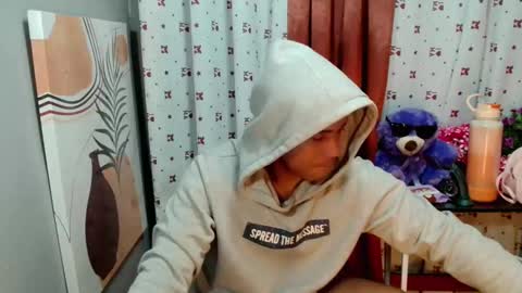 Snapshot of ur_pinoydave chatting on 02-06-25, 08:45 Dave online show from 02-06-25, 08:45