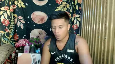 Snapshot of ur_pinoydave chatting on 01-10-26, 06:48 Dave online show from 01-10-26, 06:48