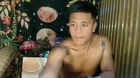Snapshot of ur_pinoydave chatting on 01-14-26, 02:17 Dave online show from 01-14-26, 02:17
