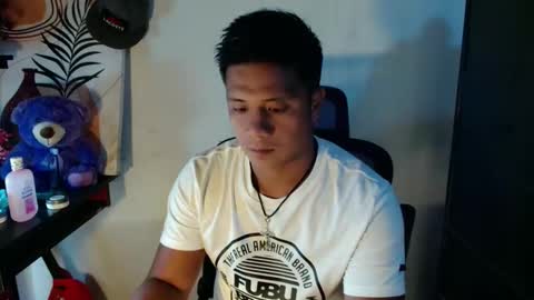 Snapshot of ur_pinoydave chatting on 02-20-26, 12:05 Dave online show from 02-20-26, 12:05