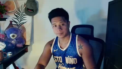 Snapshot of ur_pinoydave chatting on 02-24-26, 11:41 Dave online show from 02-24-26, 11:41