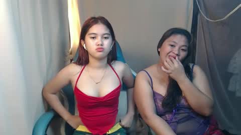 Snapshot of ur_prettyangel chatting on 03-10-26, 01:43 ur_prettyangel online show from 03-10-26, 01:43