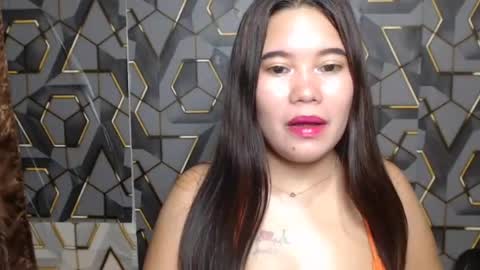 ur_prettychelsie18 online show from 06-12-26, 07:46