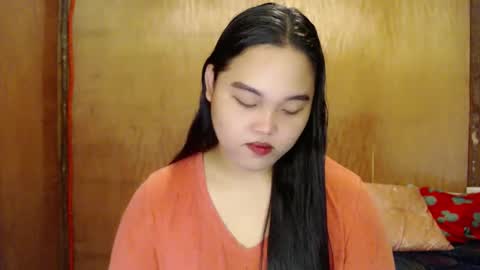 Snapshot of urasian_hotchix69 chatting on 12-31-24, 06:27 Lycah online show from 12-31-24, 06:27