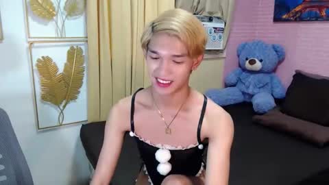 urasian_john20 online show from 05-01-26, 12:04