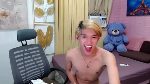 Snapshot of urasian_john20 chatting on 05-27-26, 07:44 urasian_john20 online show from 05-27-26, 07:44
