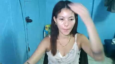 Snapshot of urasian_leamae chatting on 11-03-25, 01:19 Your Angel online show from 11-03-25, 01:19