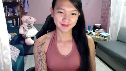 Snapshot of urasian_newra chatting on 03-03-25, 04:03 NEWRA ALLISON online show from 03-03-25, 04:03