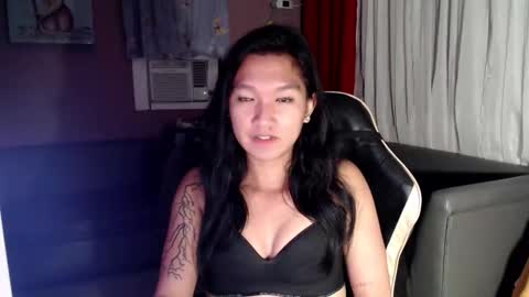 Snapshot of urasian_newra chatting on 09-30-25, 04:23 NEWRA ALLISON online show from 09-30-25, 04:23