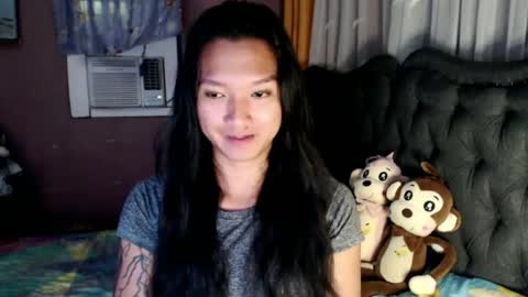 NEWRA  ALLISON online show from 06-21-26, 02:14