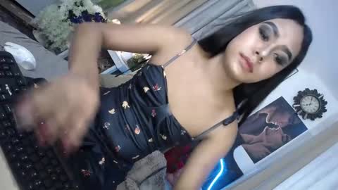 Pau online show from 02-16-25, 10:10