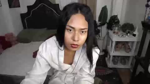 Pau online show from 03-09-25, 10:41