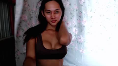 Snapshot of urasianshizuka chatting on 12-31-24, 05:44 SHIZUKA online show from 12-31-24, 05:44