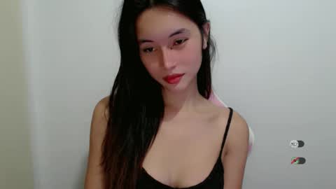 Snapshot of urasianshizuka chatting on 09-15-25, 10:10 SHIZUKA online show from 09-15-25, 10:10