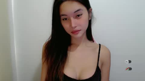 Snapshot of urasianshizuka chatting on 09-17-25, 10:11 SHIZUKA online show from 09-17-25, 10:11