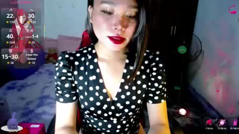 Snapshot of urasiansweet_cummer chatting on 06-17-26, 12:24 KENDRA online show from 06-17-26, 12:24