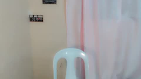 urasianyana online show from 04-30-26, 03:57
