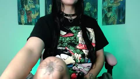 Snapshot of urbaby6irl chatting on 02-15-25, 02:58 Danielle online show from 02-15-25, 02:58