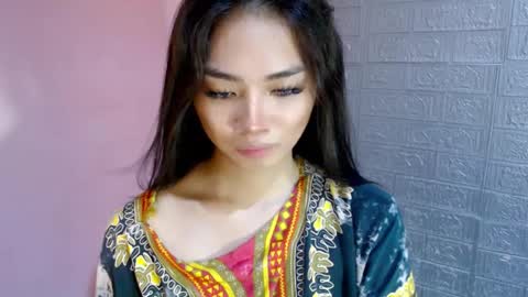 Clara online show from 01-25-25, 06:12
