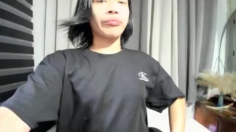 urbambislvt online show from 04-21-26, 03:24