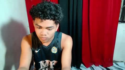 urboyvenz online show from 04-26-26, 03:10