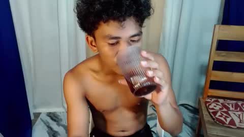 urboyvenz online show from 04-27-26, 05:49