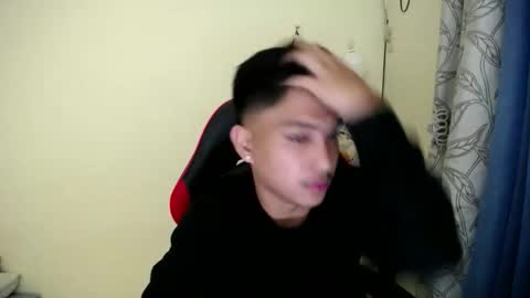 Dannie online show from 11-23-25, 04:51