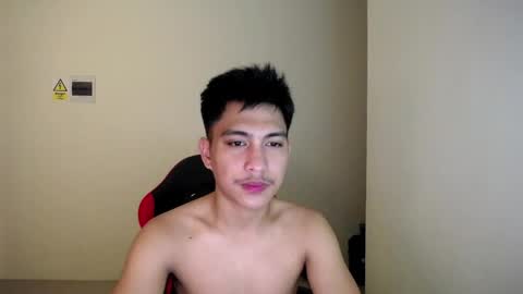 Snapshot of urcuteguy_jhonx chatting on 05-03-26, 09:59 Dannie online show from 05-03-26, 09:59