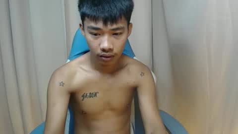 Snapshot of urcutejason chatting on 12-18-25, 11:22 jason online show from 12-18-25, 11:22