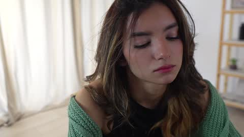 Snapshot of urcutelinda chatting on 12-19-24, 03:19 Linda Restrepo online show from 12-19-24, 03:19