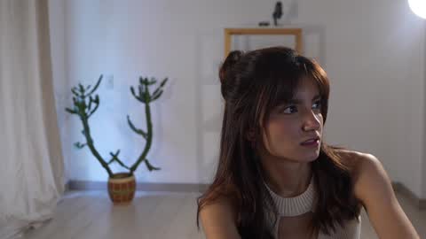 Snapshot of urcutelinda chatting on 12-22-24, 10:04 Linda Restrepo online show from 12-22-24, 10:04