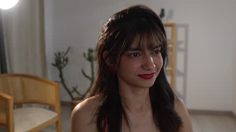 Snapshot of urcutelinda chatting on 12-27-24, 12:50 Linda Restrepo online show from 12-27-24, 12:50