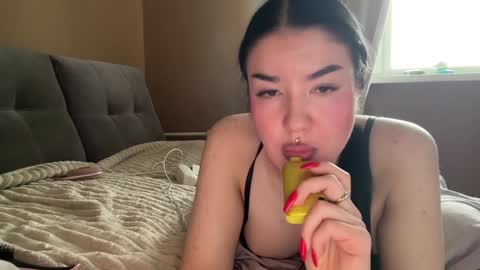 Snapshot of urdevilbaby chatting on 12-26-24, 09:55 Margo online show from 12-26-24, 09:55