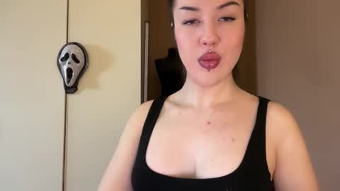 Margo online show from 10-24-25, 09:06