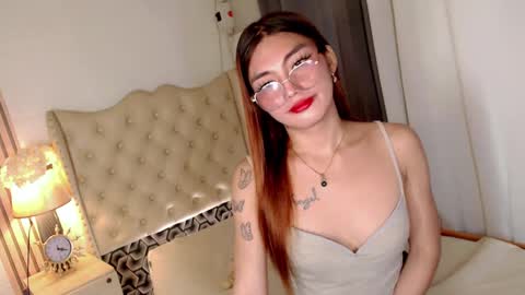 Snapshot of urdream_bride chatting on 01-27-25, 04:20 urdream_bride online show from 01-27-25, 04:20