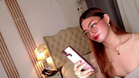 Snapshot of urdream_bride chatting on 02-01-25, 08:47 urdream_bride online show from 02-01-25, 08:47