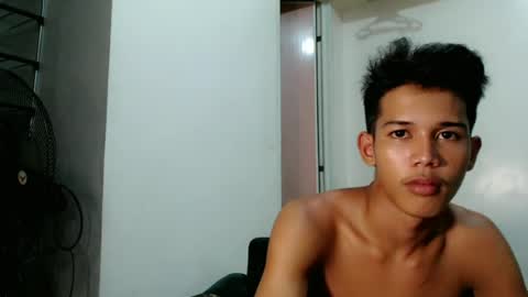 urdreamboy_clarin online show from 06-12-26, 03:22