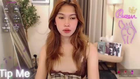 Snapshot of urdreamgirl_mika27 chatting on 06-18-26, 06:13 MIKA online show from 06-18-26, 06:13