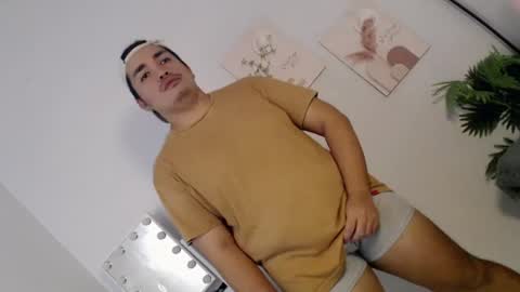 ure_fattytoy143 online show from 06-21-26, 02:41
